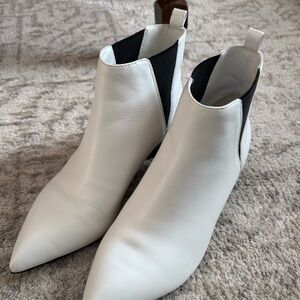 Nine West White and Black Pointed Chelsea Ankle Boots